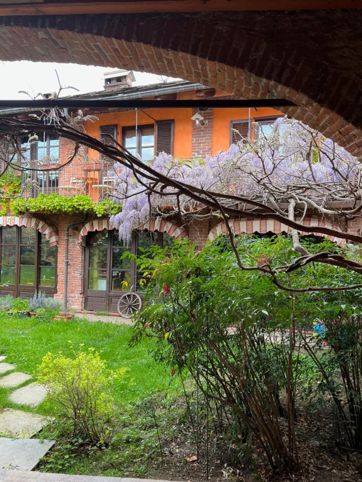 La Casa Arancione Hotel Boves ภายนอก รูปภาพ